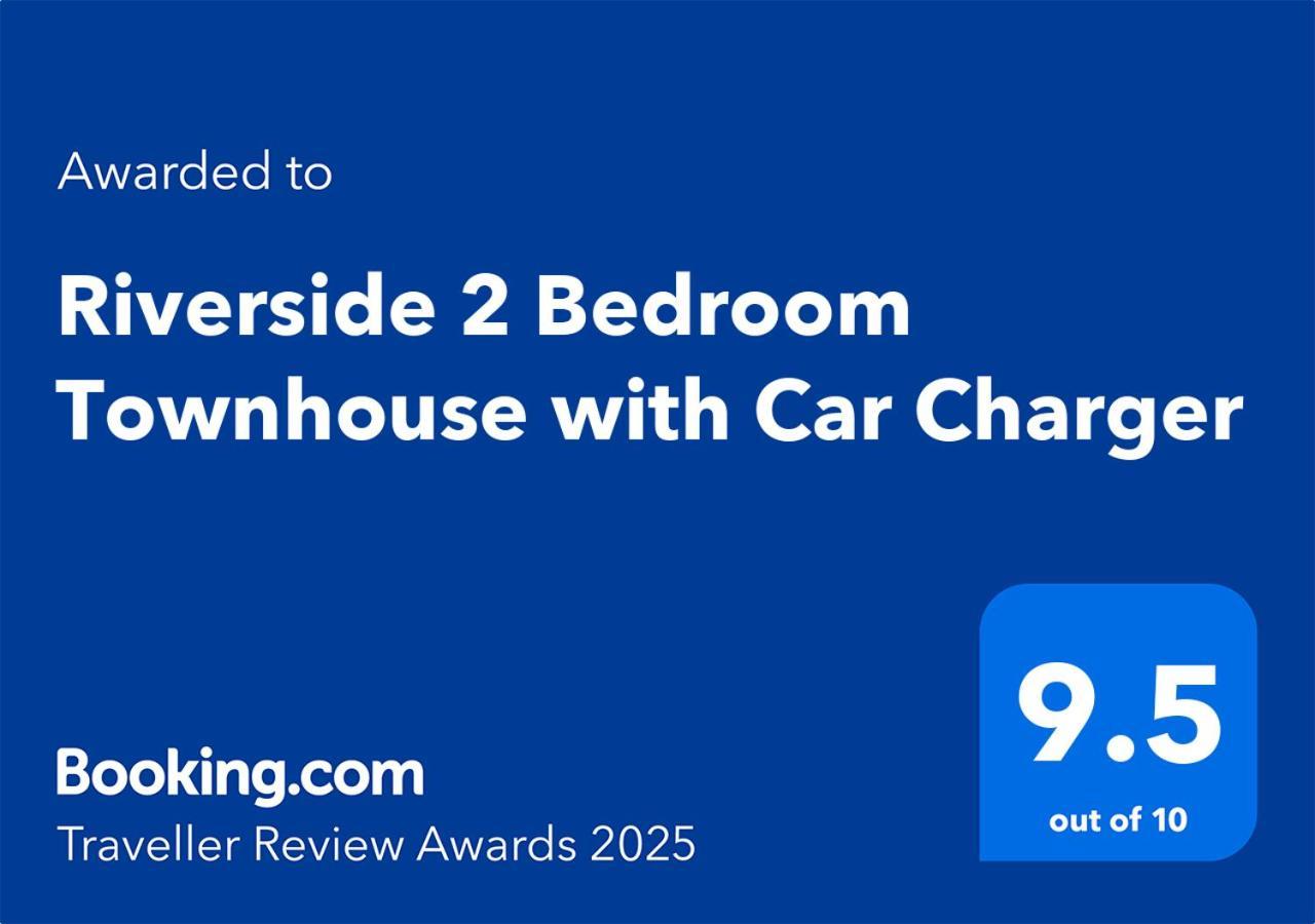 Riverside 2 Bedroom Townhouse With Car Charger Абергавенни Экстерьер фото